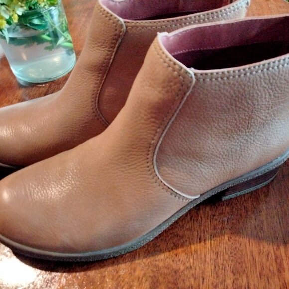 Dansko Booties Size 40 - Picture 2 of 6